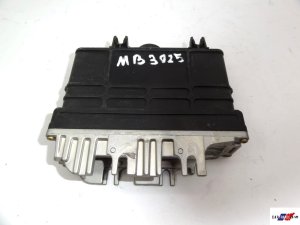Styrenhet Ecu 0261200796  030906026M Bosch