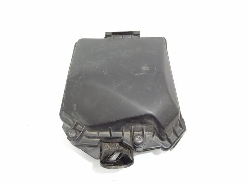 Säkringsboxhölje  Clio 3 8200587123 8200314276