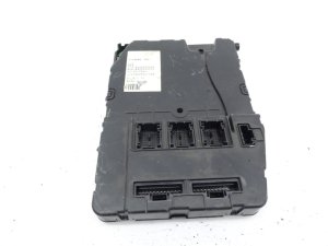 Säkringsbox Uch  Renault 8200309690