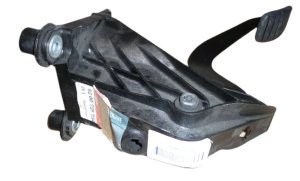 Kopplingspedal  8200725734 Ny OE  Renault Laguna II