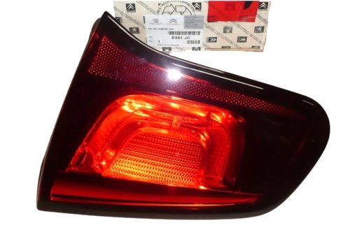 Lampa höger bak  6351JC Ny OE PSA C3 II