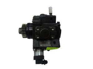 Insprutningspump 2.0DCI  8200690744 0445010223  OE Renault Koleos