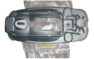 Dörrhandtag vänster bak 8200008745 Ny OE Renault Trafic Vivaro Primastar