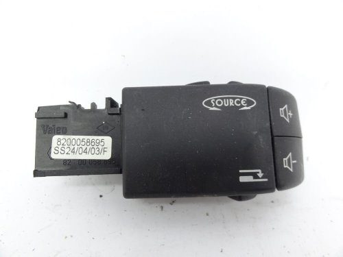 Radioregleringsbrytare 8200058695  Renault Clio 2 Lift