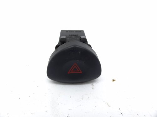 Varningsblinkerswitch 8200442723  R. Clio 2 Lift