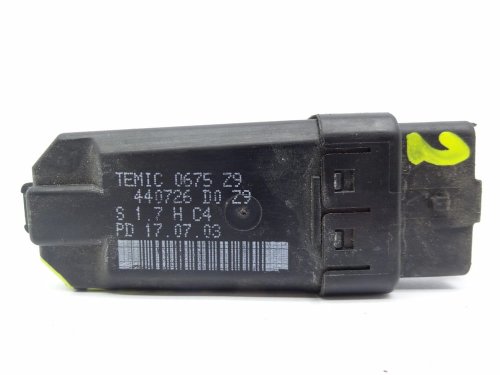 Motor för höger framruteliftare Renault Scenic 2 II 440726