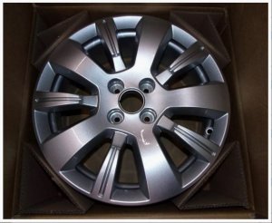 Aluminiumfälg R Captur 16 tum 403000554R Ny original