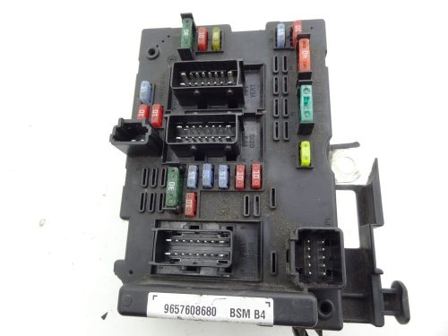 Säkringsmodul BSM B4 9657608680 Peugeot 206