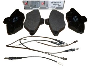 Bromsbelägg 425292  2.0I/2.0 16V BDX Ny originaldel Citroen Peugeot Xantia