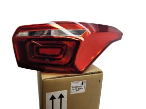 Lampa höger bak 9818810280 Ny OE PSA C-Elysee