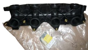 Insugningsrör 8200684323 Renault Master II 2.2 dCi Original