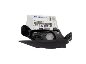Stötfångarfäste 9673285280 Höger fram Ny originaldel Citroën Peugeot DS5
