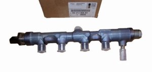 Insprutningsramp 9821399680 Citroën C4 Peugeot 308 1.5 BLUEHDI Original