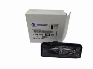 Registreringsskyltbelysning 9815226680 Citroen C5 08- Peugeot 508 Original Ny