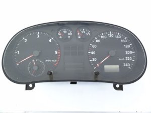 Mätare Audi  A3 8L0919960 1,9TDI