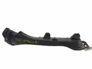 Fäste för höger framskärm 8200314931 Renault Clio III Kombi