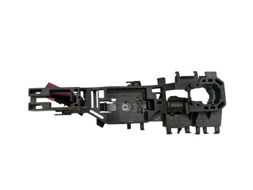 Dörrhandtag vänster fram 8200028463 Renault Scenic II