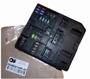 Säkringsbox 284B68149R Renault Espace V 2.0DCI Ny