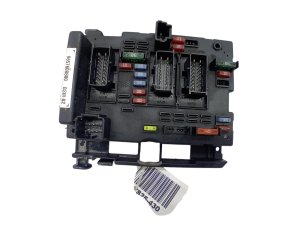 Säkringsmodul  BSM B2 9657608880 Citroen Peugeot Delphi