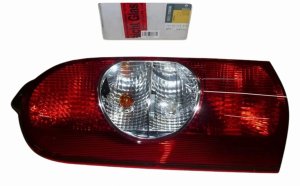Vänster bakre lampa 8200171472 Renault Master II 03-09 Original Ny
