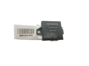 Styrenhet 4M5418T0C Toyota Auris