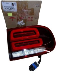Bakre vänster lampa 9816932880 Ny original Citroen Peugeot C5 Aircross
