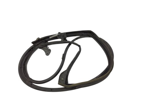 Dörrtätning höger bak 6787178010 Lexus NX 300