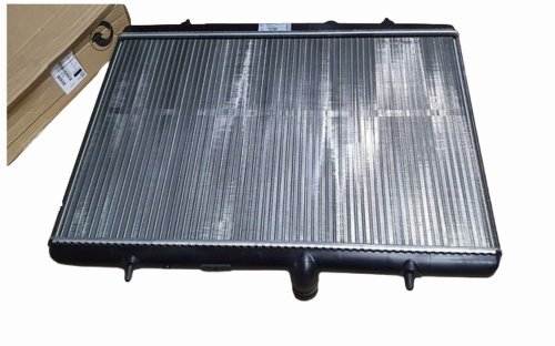 Vattenkylare 1330.Y5 1330Y5 Citroen Peugeot 2.0HDI Original Ny