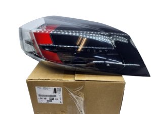 Lampa höger bak 9838190480 Peugeot 2008 II Original Ny