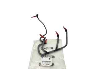 Bränsleslang 2,0HDI 9844585580  Ny originaldel Citroen Peugeot C4