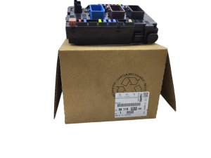Säkringsbox Peugeot 508  9811985380 Ny original