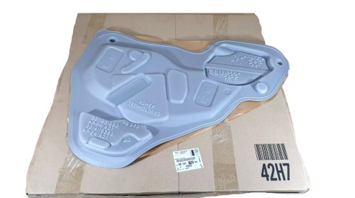 Ljudisolering av höger bakdörr 9814115380 Peugeot 3008 Ny originaldel