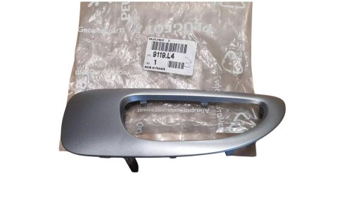 Dekorativ del till innerdörrhandtag, höger 9119.L4 9119L4 Peugeot 307 Ny originaldel