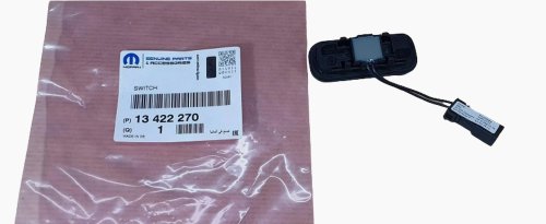 Bagageluckeknapp 13422270 Opel Astra J Zafira C Original Ny